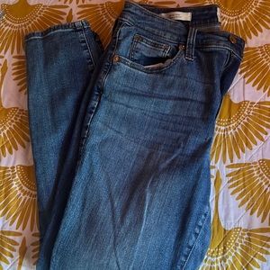 Universal Thread Jeans